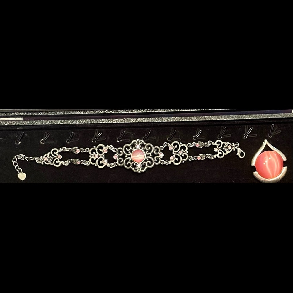 Antique look pink & silver toned bracelet & silver & pink pendant